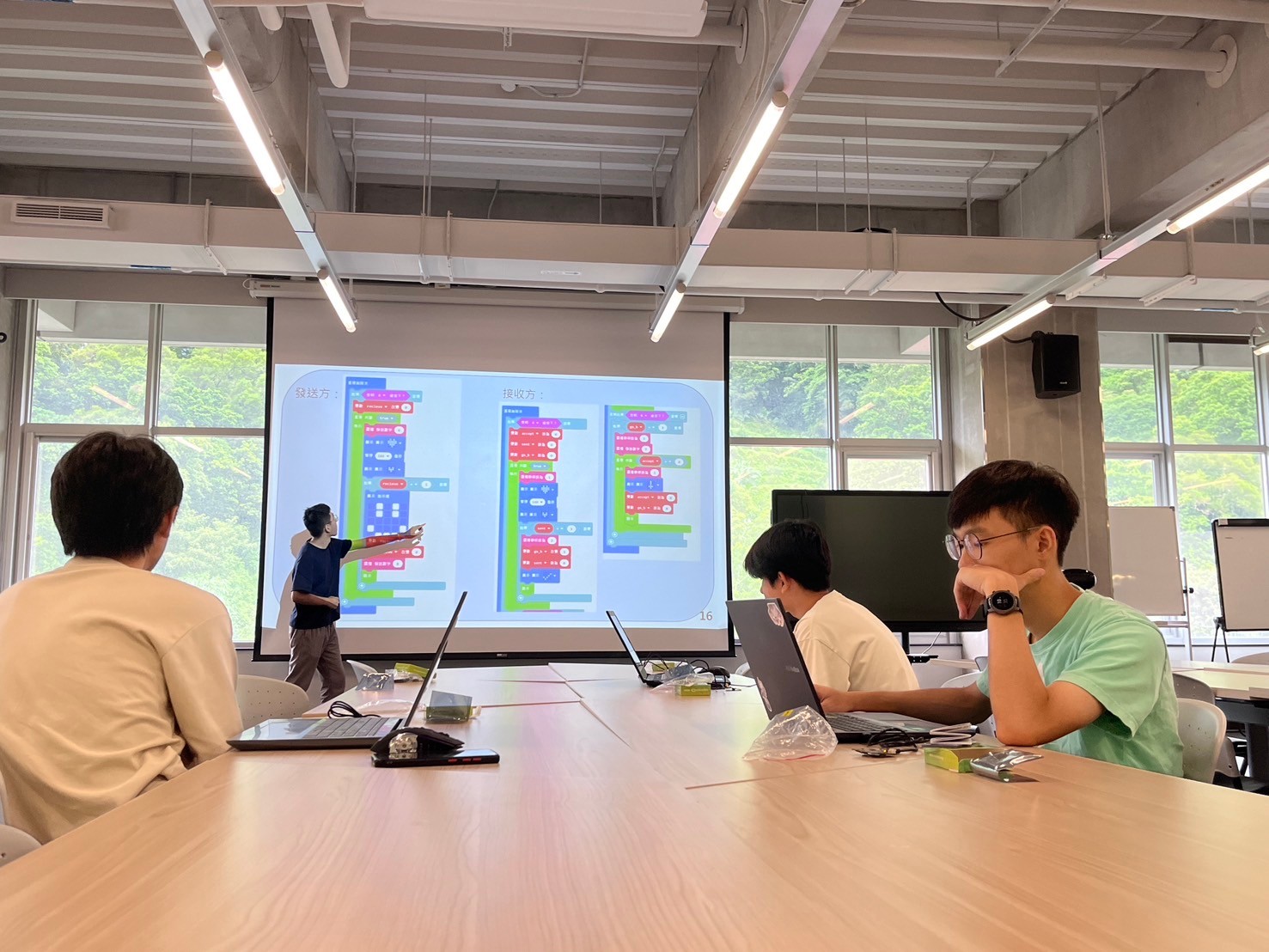 工作坊–2024/05/18【未來之匠：高中生體驗工作坊】AI繪圖 x 熱轉印