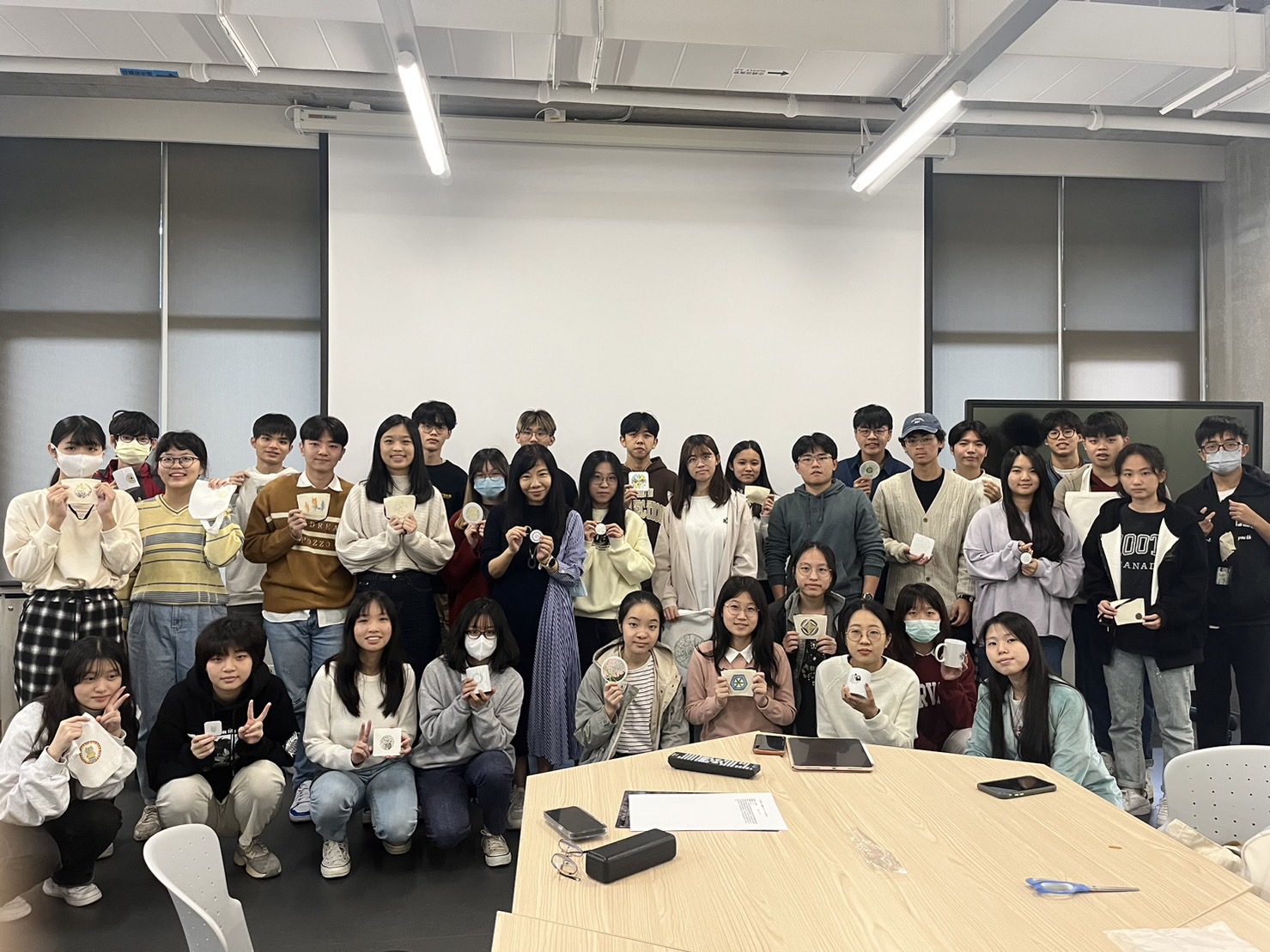 高莉芬教授【中國神話選讀】合作教學